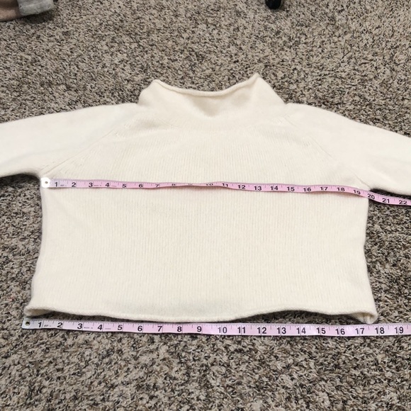 MJ Watson Cashmere Cropped Sweater Size Large Cream Funnel Neck Pullover - Picture 9 of 11